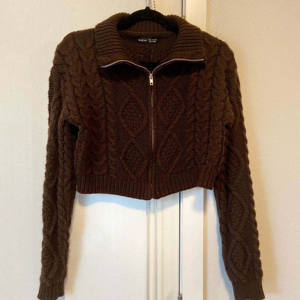 CROP KNITTED CARDIGAN